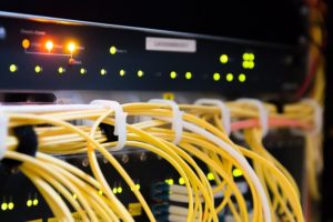 5 Reasons to Switch Your Business to a Fiber-Optic Internet Connection